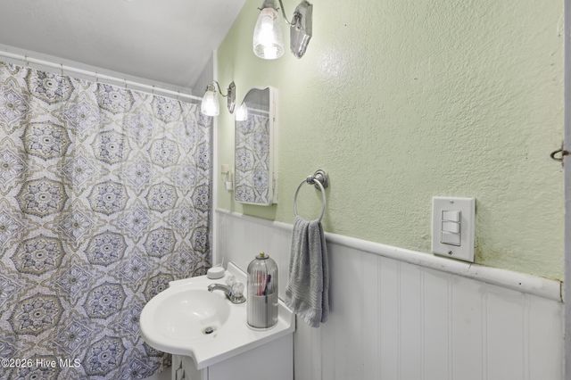 1009 Us Hwy 158 W, Elizabeth City, NC 27909