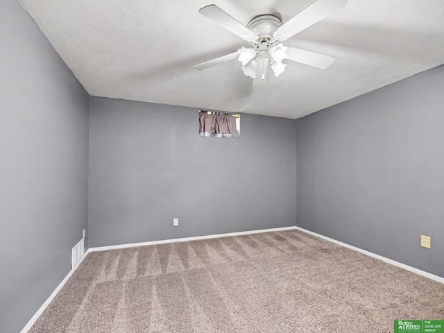 5556 Walnut Street, Omaha, NE 68106