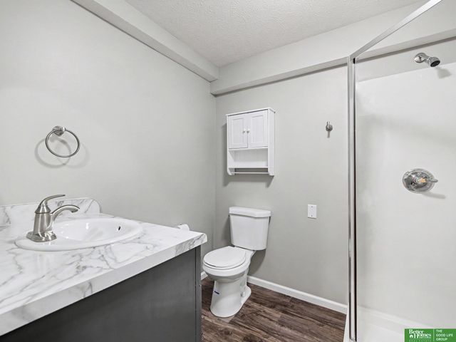 5556 Walnut Street, Omaha, NE 68106