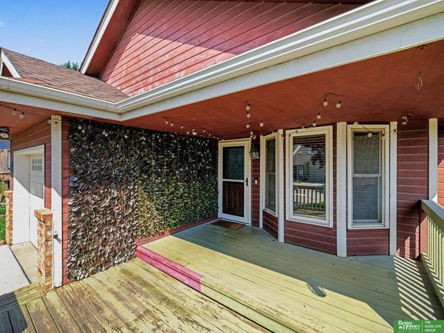 5556 Walnut Street, Omaha, NE 68106