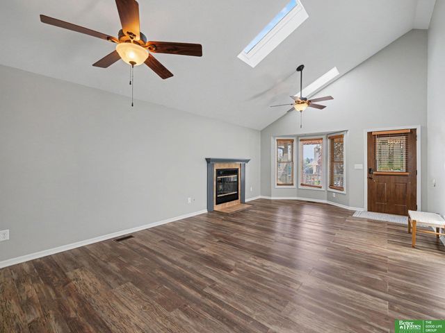 5556 Walnut Street, Omaha, NE 68106