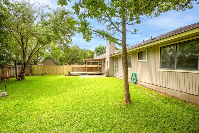 1911 Oakview DR, Round Rock, TX 78681