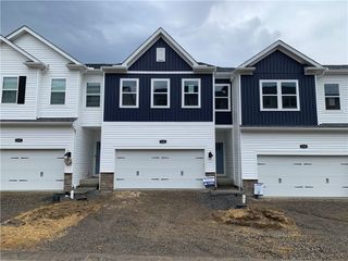 220 Paddock Lane, Harmony Boro, PA 16037