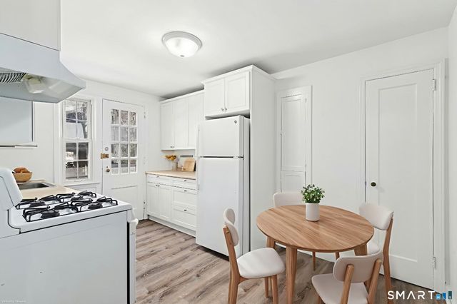 2475 Summer Street APT 2I, Stamford, CT 06905