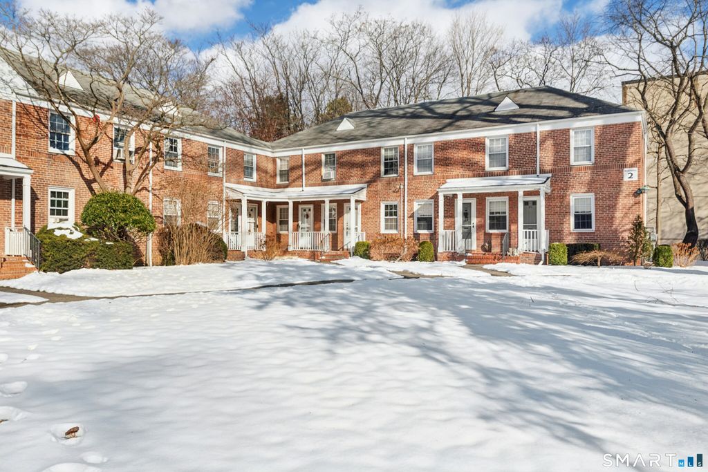 2475 Summer Street APT 2I, Stamford, CT 06905