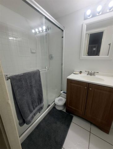 10541 NW 10th St 103, Pembroke Pines, FL 33026