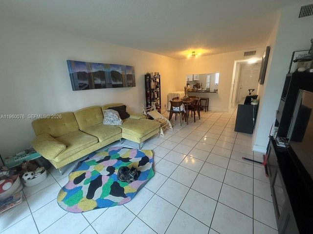 10541 NW 10th St 103, Pembroke Pines, FL 33026