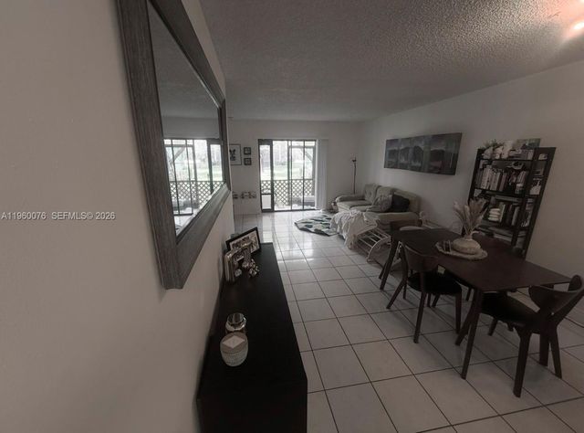 10541 NW 10th St 103, Pembroke Pines, FL 33026