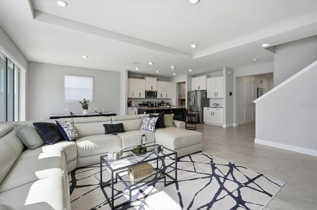 164 MANGROVE MANOR DRIVE, Apollo Beach, FL 33572