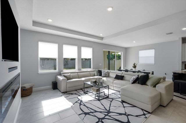 164 MANGROVE MANOR DRIVE, Apollo Beach, FL 33572