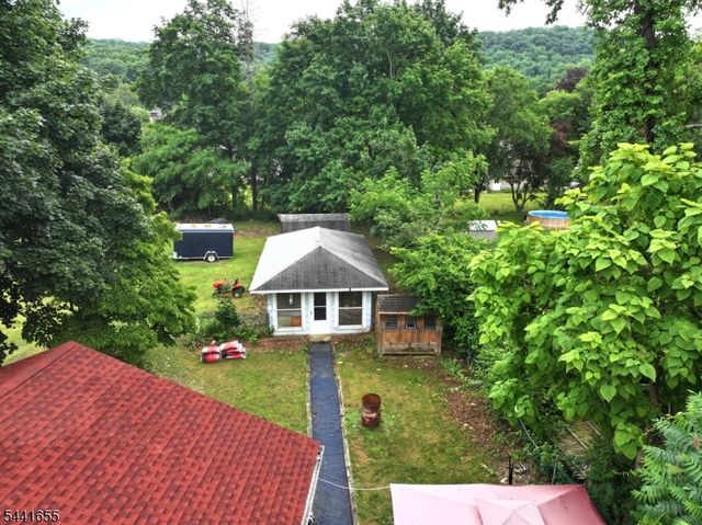 11 N Clark St, Ogdensburg Boro, NJ 07439