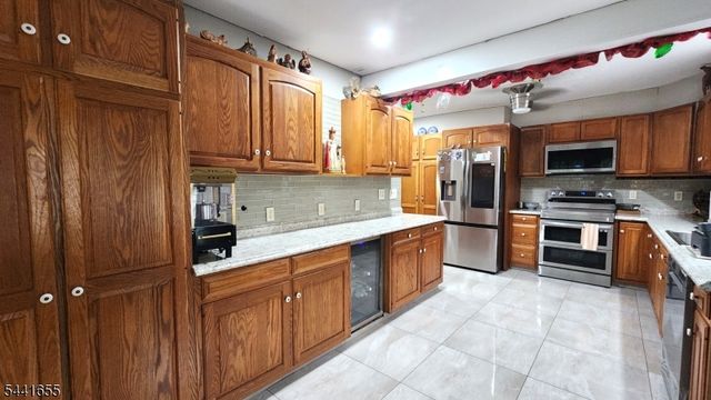 11 N Clark St, Ogdensburg Boro, NJ 07439