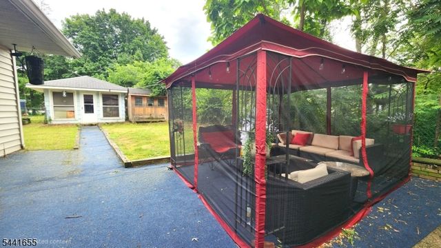 11 N Clark St, Ogdensburg Boro, NJ 07439