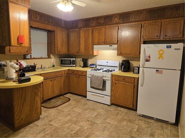 518 S Jackson Avenue, Russellville, AR 72801