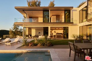 1149 Linda Flora Drive, Los Angeles, CA 90049
