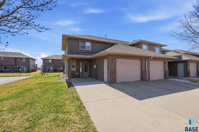 8509 W Grinn Pl Place 33, Sioux Falls, SD 57106