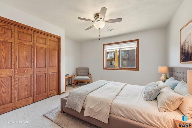 8509 W Grinn Pl Place 33, Sioux Falls, SD 57106