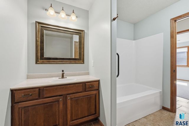 8509 W Grinn Pl Place 33, Sioux Falls, SD 57106