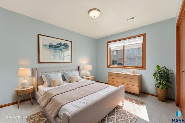 8509 W Grinn Pl Place 33, Sioux Falls, SD 57106