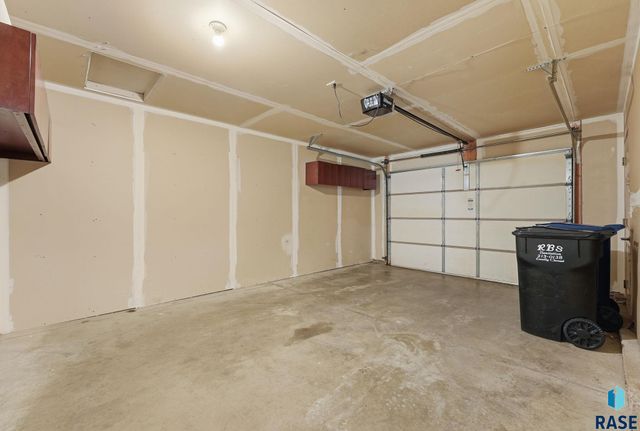 8509 W Grinn Pl Place 33, Sioux Falls, SD 57106