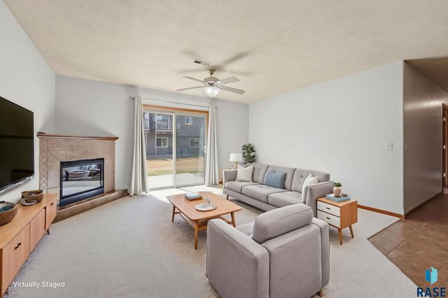 8509 W Grinn Pl Place 33, Sioux Falls, SD 57106