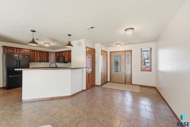 8509 W Grinn Pl Place 33, Sioux Falls, SD 57106