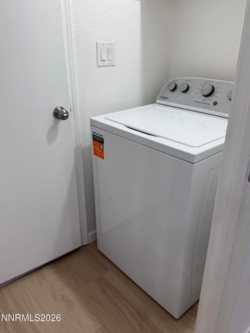 7355 Lindsey Lane, Sparks, NV 89436