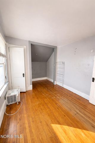 829 Ogden Avenue, Toledo, OH 43609