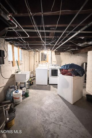 829 Ogden Avenue, Toledo, OH 43609