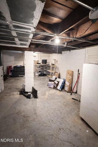 829 Ogden Avenue, Toledo, OH 43609