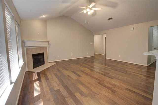 123 W Drifting Shadows Circle, Conroe, TX 77385