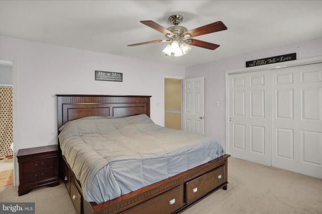 664 WALNUT TREE DR, Blandon, PA 19510