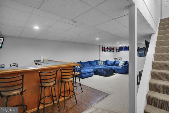 664 WALNUT TREE DR, Blandon, PA 19510