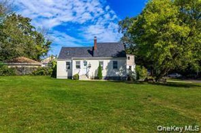 49 Elizabeth Street, Roosevelt, NY 11575