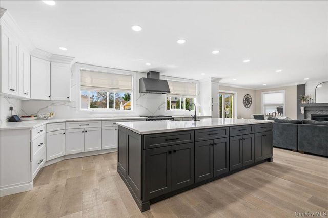 111 Charles Street B, Massapequa, NY 11758