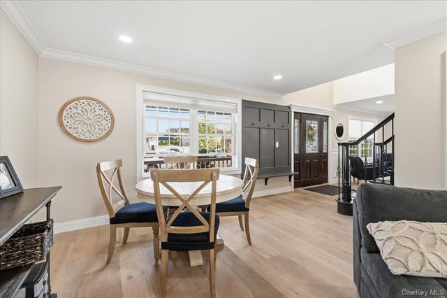 111 Charles Street B, Massapequa, NY 11758