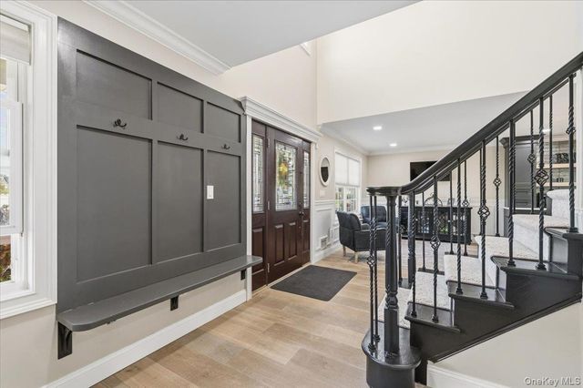111 Charles Street B, Massapequa, NY 11758