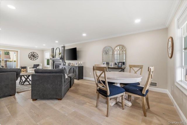 111 Charles Street B, Massapequa, NY 11758