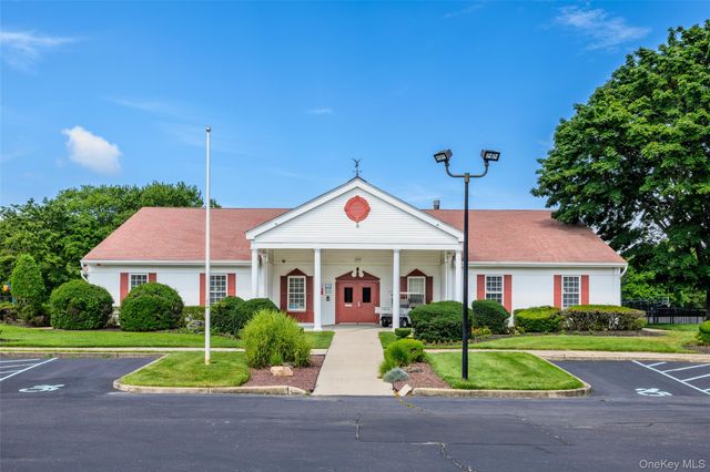 11 Monitor Court, Coram, NY 11727