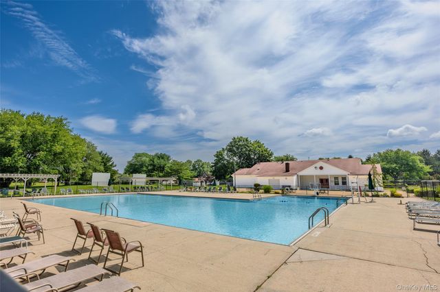 11 Monitor Court, Coram, NY 11727