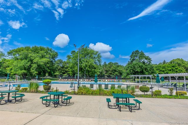 11 Monitor Court, Coram, NY 11727