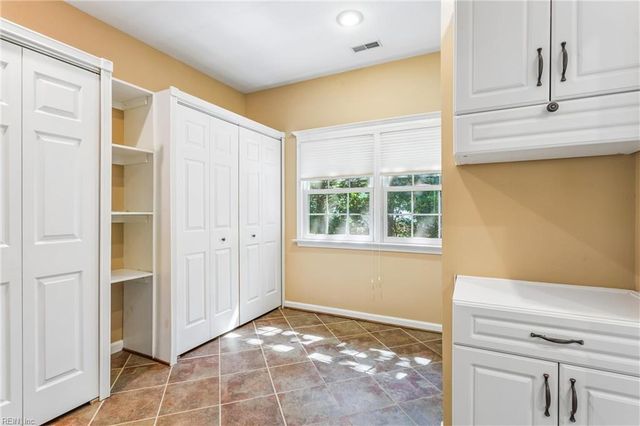 112 Woodhall Spa, Williamsburg, VA 23188