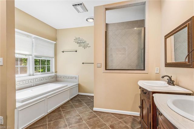 112 Woodhall Spa, Williamsburg, VA 23188