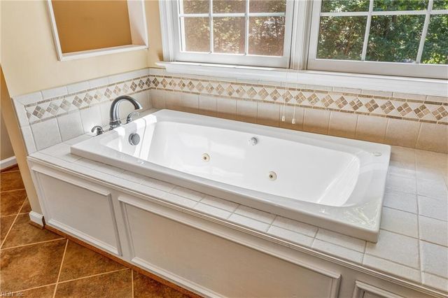 112 Woodhall Spa, Williamsburg, VA 23188