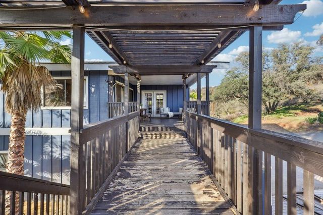 26086 Bear Valley Heights Road 4, Escondido, CA 92027