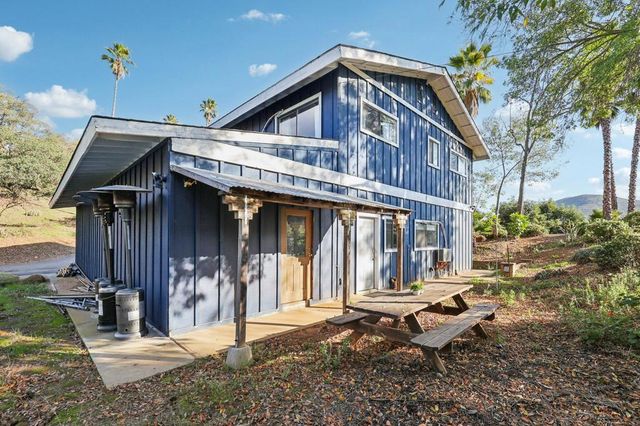 26086 Bear Valley Heights Road 4, Escondido, CA 92027