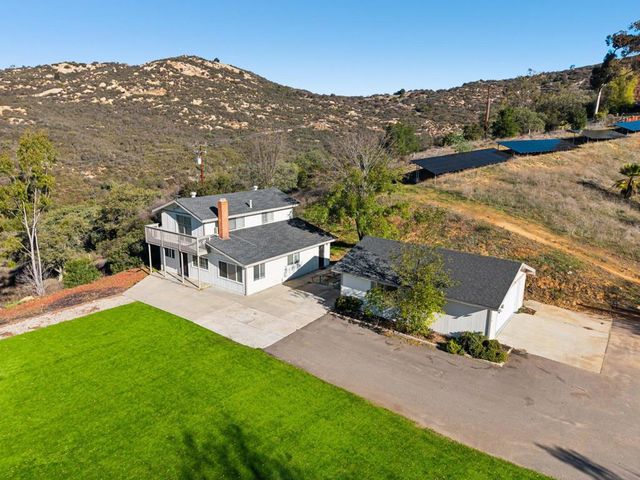 26086 Bear Valley Heights Road 4, Escondido, CA 92027