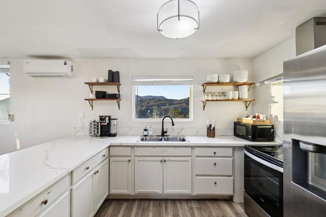 26086 Bear Valley Heights Road 4, Escondido, CA 92027