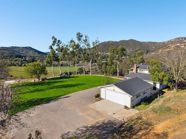 26086 Bear Valley Heights Road 4, Escondido, CA 92027