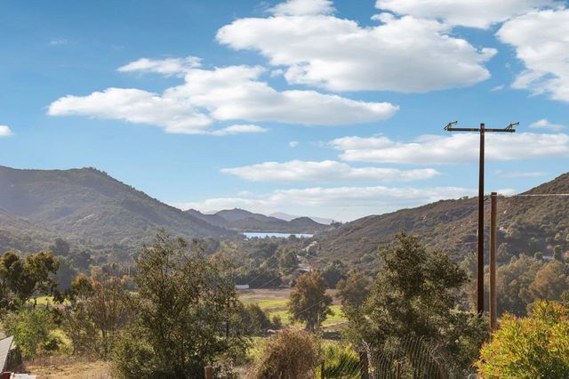 26086 Bear Valley Heights Road 4, Escondido, CA 92027